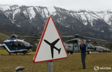 150 de oameni au murit după ce un avion s-a prăbuşit în Alpii francezi!